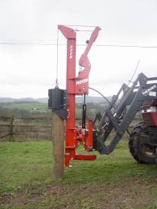 hydraulic post driver